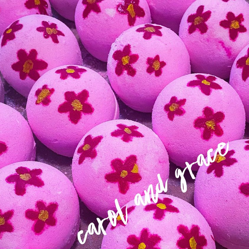 GARDENING GLOVES 🌺 BATH BOMB