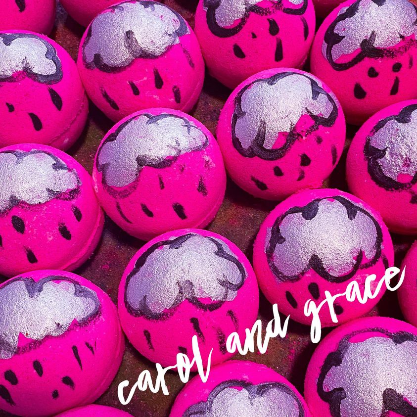 APRIL SHOWERS π§ BATH BOMB