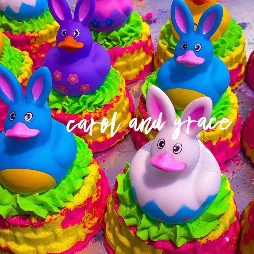 BUNNY HOPS 🐰 BATH BOMB