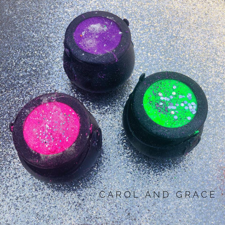 TOIL AND BUBBLE BATH BOMB