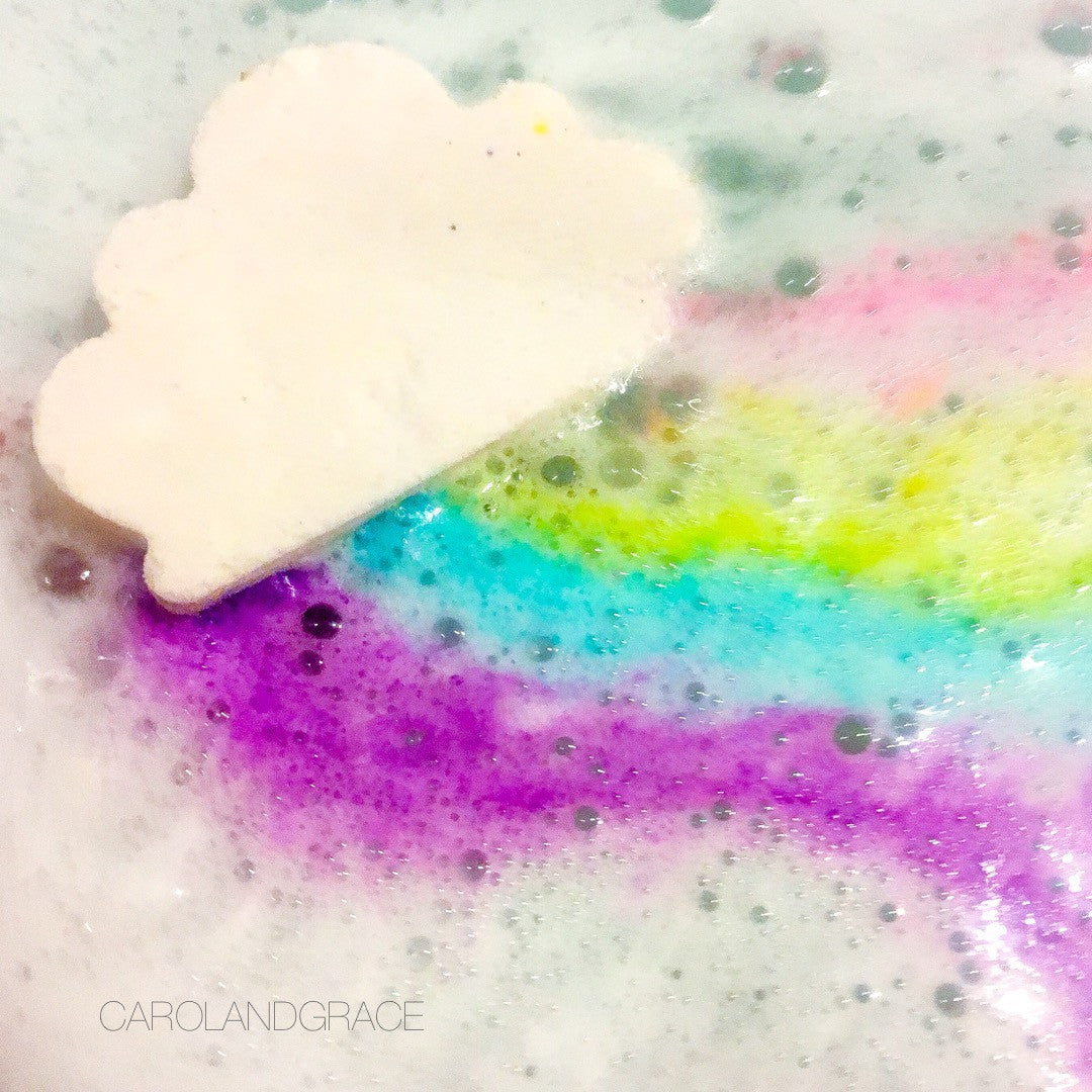 SOMEWHERE OVER THE RAINBOW BATH BOMB